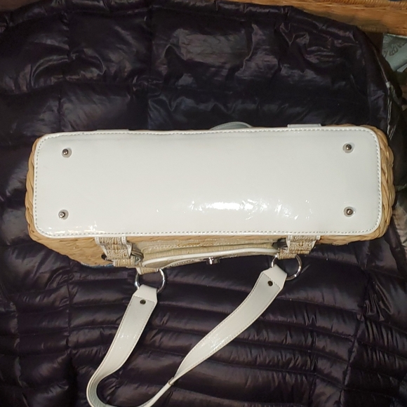 Straw  Handbag - Picture 12 of 16